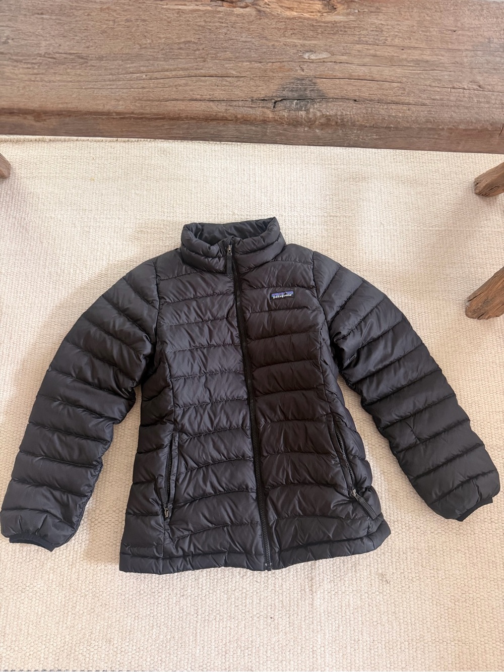 Patagonia girls size 12 Black Quilted Puffer Jacket
